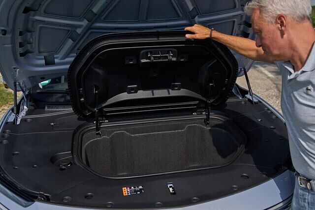 150 Liter Stauraum unter der Fronthaube - aber nur beim reinen Hecktriebler