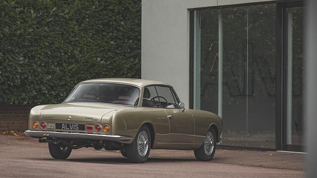 Das neue Graber Super Coupé entspricht weitgehend den Original-Fahrzeugen aus den 60er-Jahren. Zusätzlich bietet es jedoch einige technische Verbesserungen