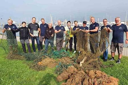 Hyundai jagt Geisternetze - 300 Kilogramm Plastikmüll geborgen