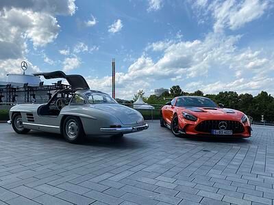 Impression: Mercedes 300 SL trifft AMG GT Black Series - Traum in alt und neu 