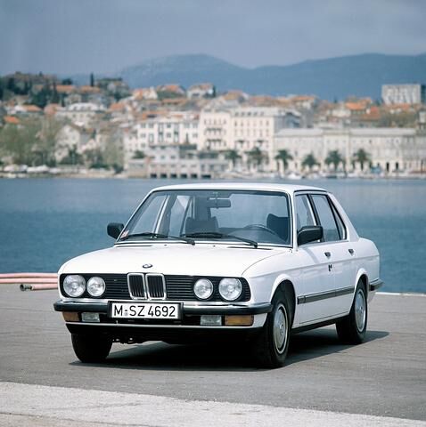Tradition: 40 Jahre BMW 5er (E28) - Ingenieurs-Limousine für die Hightech-Dekade 