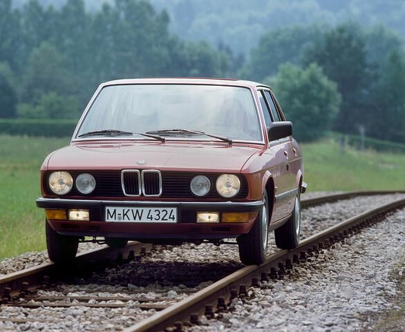 Insgesamt wurden 722.328 BMW 5er zwischen 1981 und 1987 produziert