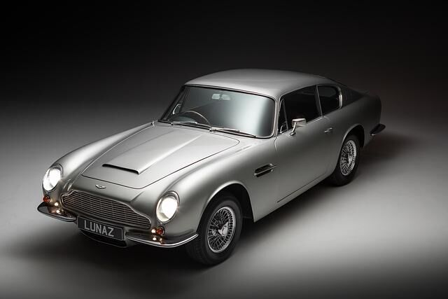 Ih Rahmen der Elektrifizierung wird der Aston Martin DB6 von Lunaz zudem tiefgreifend restauriert und technisch optimiert