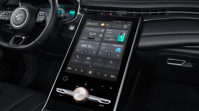 Im Marvel R ist die Mittelkonsole zugleich ein riesiger Touchscreen
