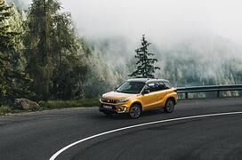 Suzuki Vitara   - Künftig auch als Vollhybrid  