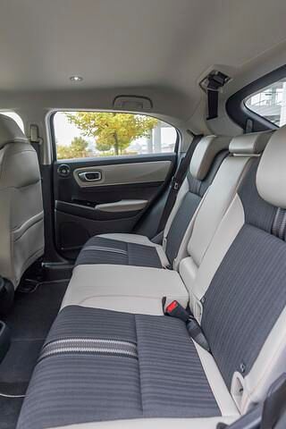 Das Platzangebot im Fond ist ordentlich