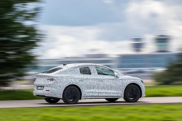 Es ist für all jene gedacht, die sich an den klassisch eckigen SUV satt gesehen haben