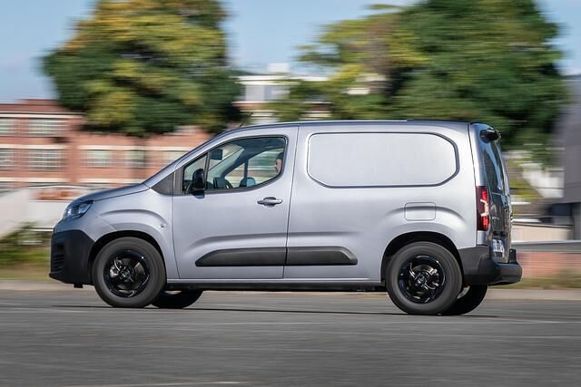 Beide nutzen den elektrischen Baukasten des Konzerns: 50 kWh-Batterie und ein E-Motor mit 100 kW/136 PS