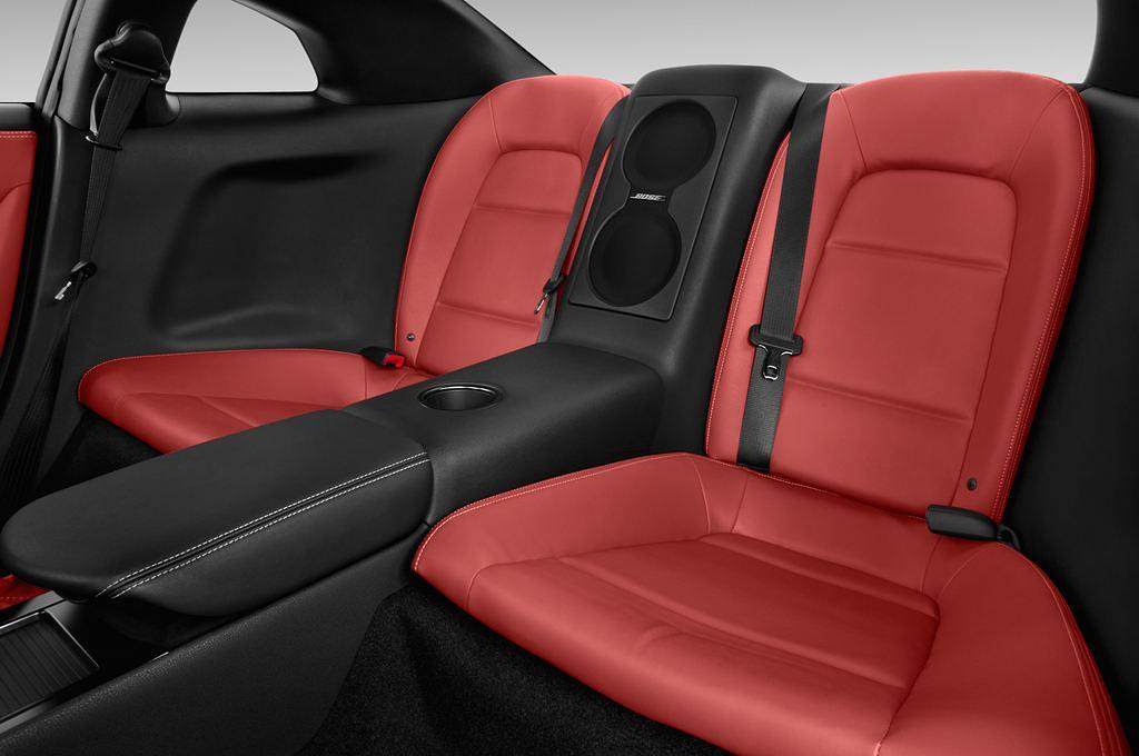 Nissan GT-R (Baujahr 2012) - 2 Türen Rücksitze