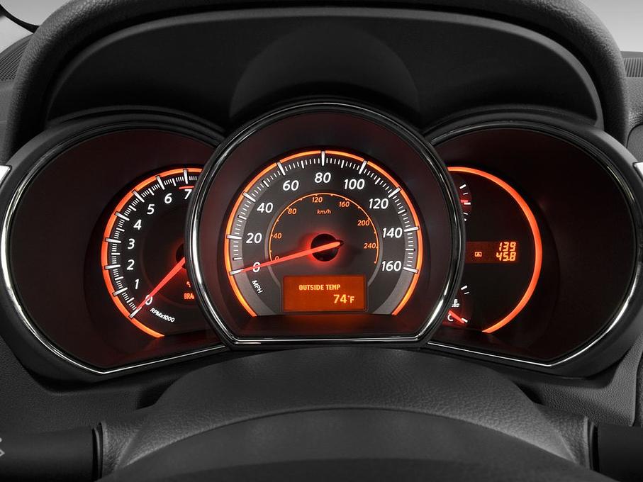 Nissan Murano (Baujahr 2010) LE 5 Türen Tacho und Fahrerinstrumente