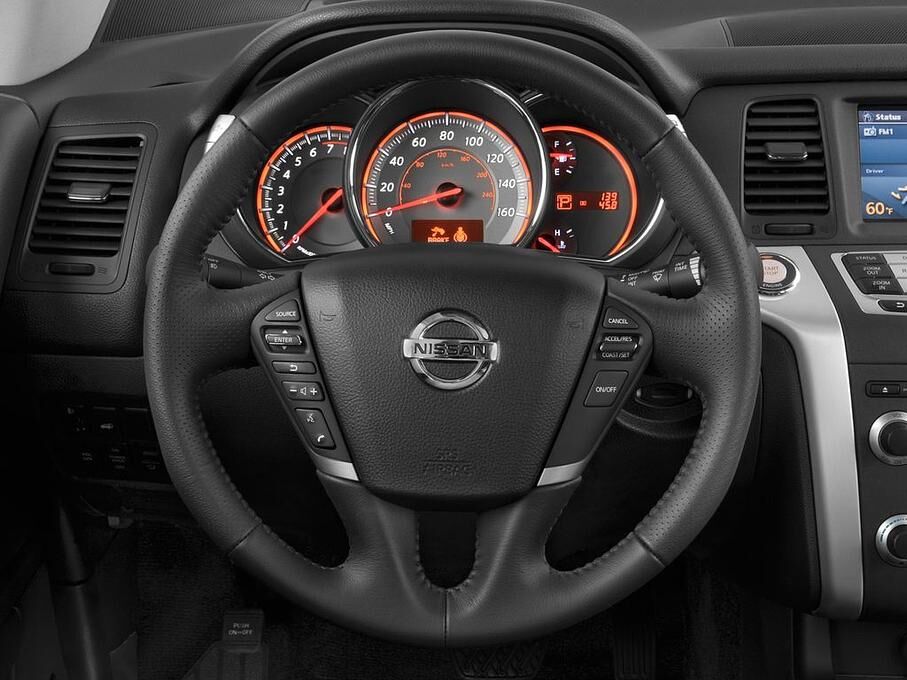 Nissan Murano (Baujahr 2010) LE 5 Türen Lenkrad