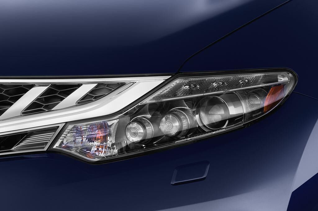 Nissan Murano (Baujahr 2014) Executive 5 Türen Scheinwerfer