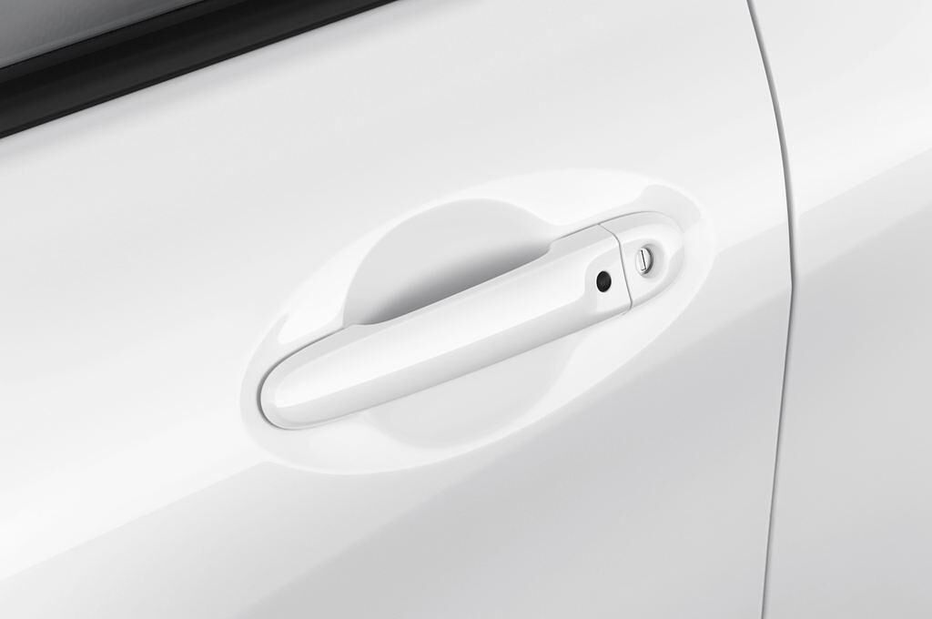 Nissan Note (Baujahr 2013) Acenta 5 Türen Türgriff