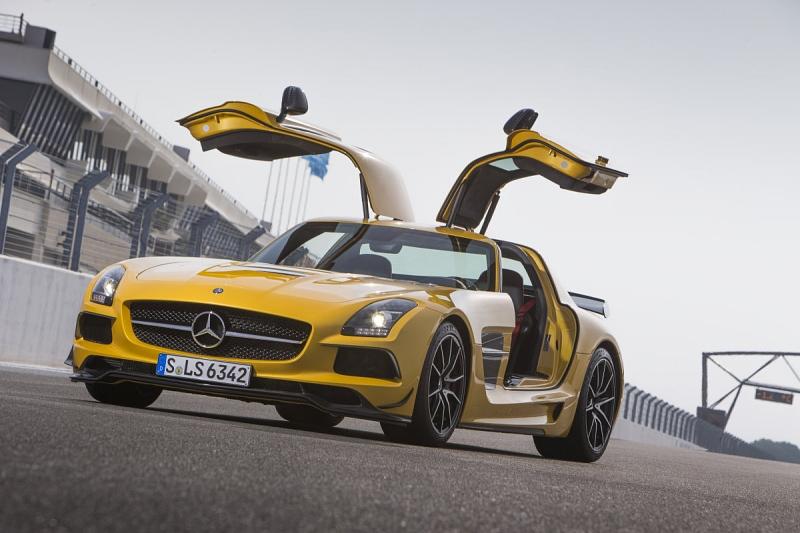 Mercedes SLS Black eries
