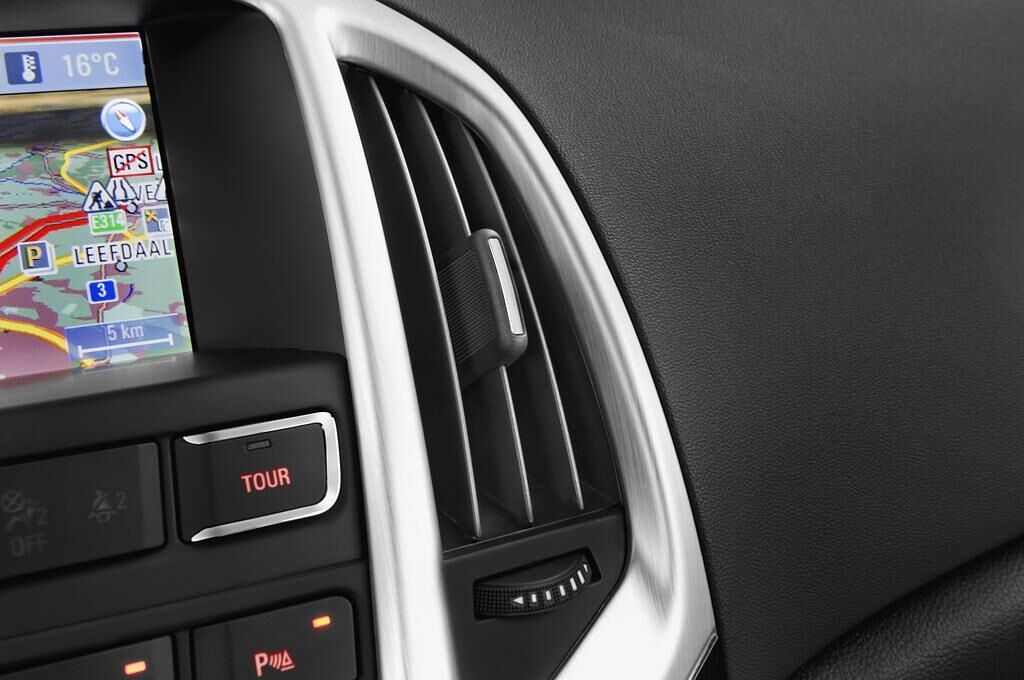 Opel Astra GTC (Baujahr 2013) INNOVATION 3 Türen Lüftung