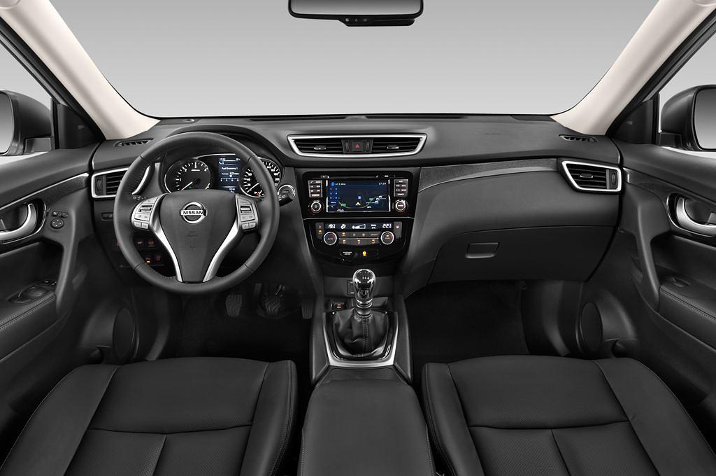 Nissan X-Trail (Baujahr 2014) Tekna 5 Türen Cockpit und Innenraum