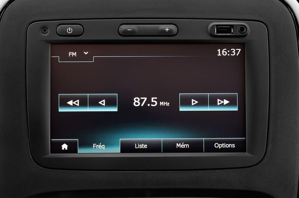 Opel Vivaro (Baujahr 2016) - 4 Türen Radio und Infotainmentsystem