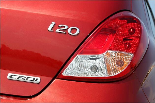 Die Rücklichtgrafik bildet nun einen Winkel aus