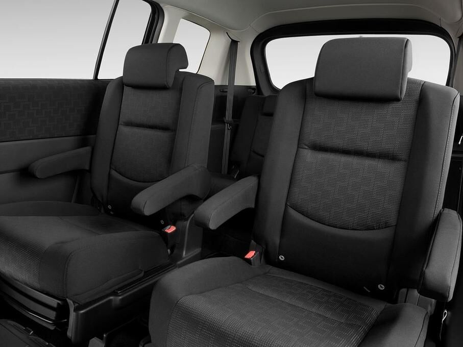 Mazda Mazda5 (Baujahr 2009) Comfort 5 Türen Rücksitze