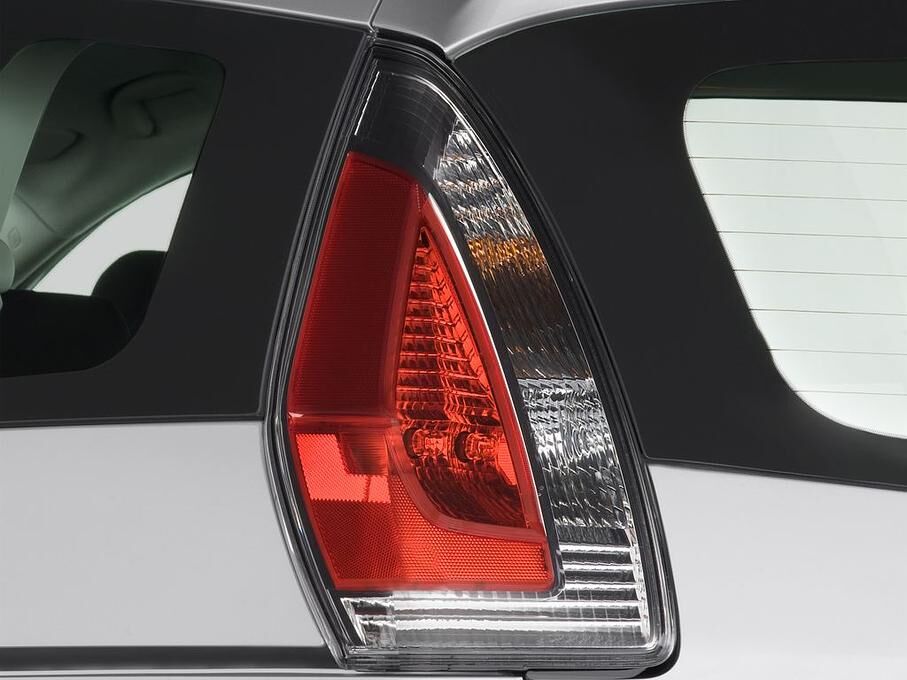 Mazda Mazda5 (Baujahr 2009) Comfort 5 Türen Rücklicht