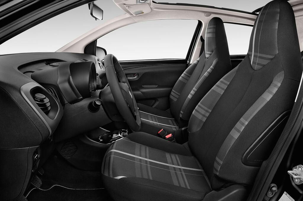 Peugeot 108 (Baujahr 2016) Top! Allure 5 Türen Vordersitze