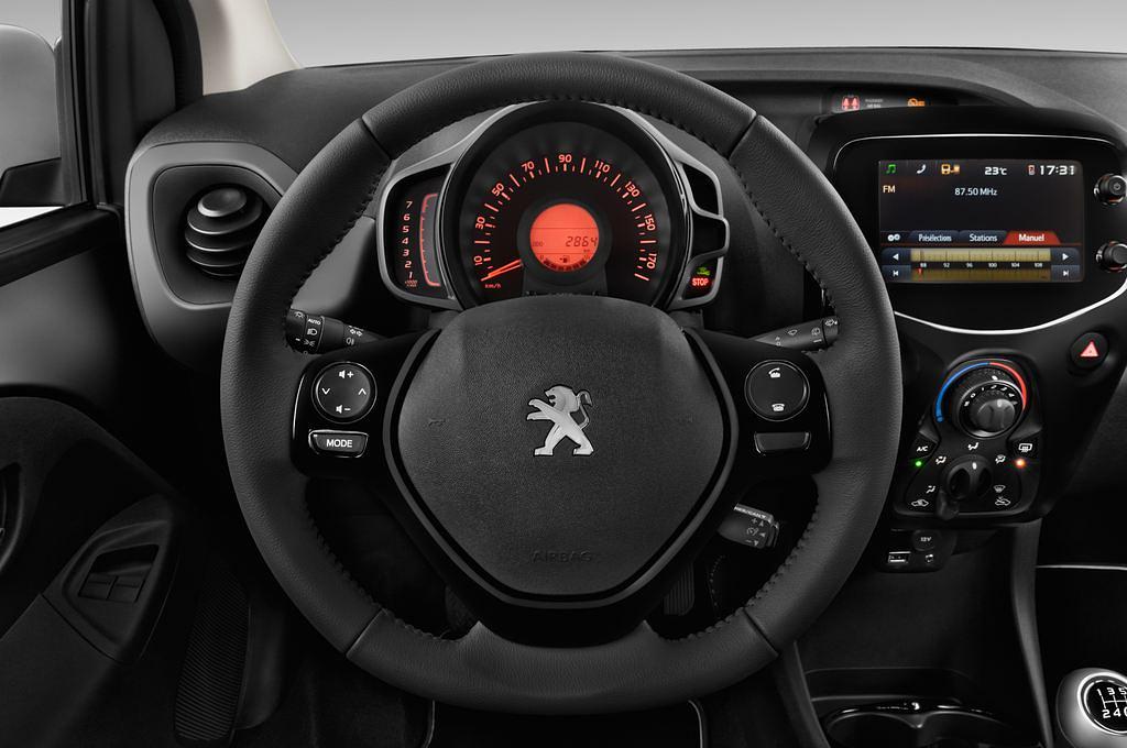 Peugeot 108 (Baujahr 2016) Top! Allure 5 Türen Lenkrad