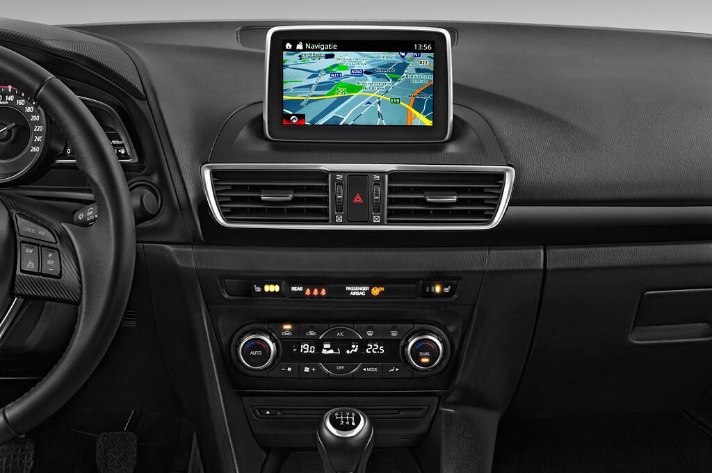 Mazda Mazda3 (Baujahr 2014) Center-Line 5 Türen Mittelkonsole