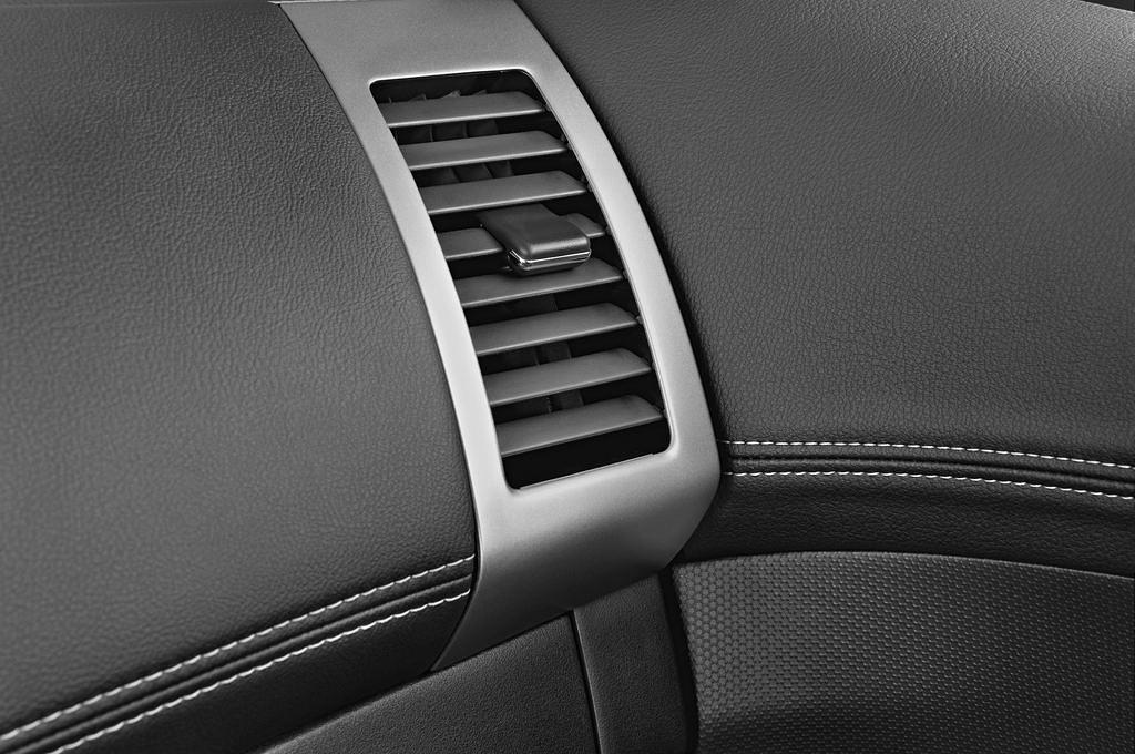 Peugeot 4007 (Baujahr 2010) - 5 Türen Lüftung