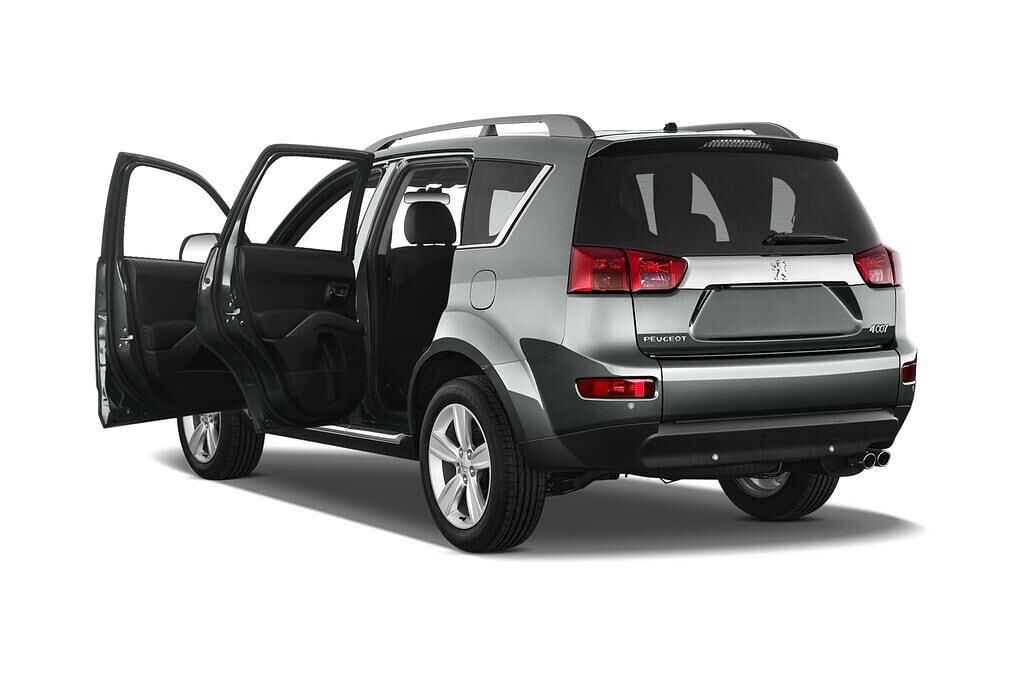 Peugeot 4007 (Baujahr 2010) - 5 Türen Tür geöffnet