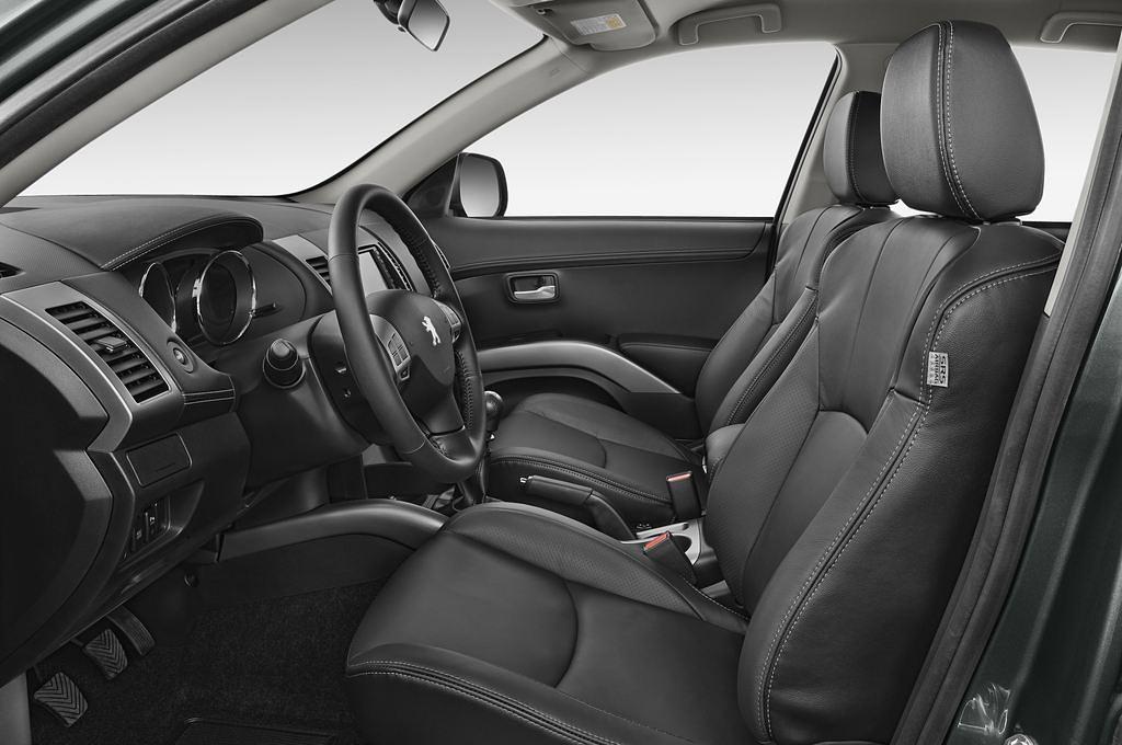 Peugeot 4007 (Baujahr 2010) - 5 Türen Vordersitze