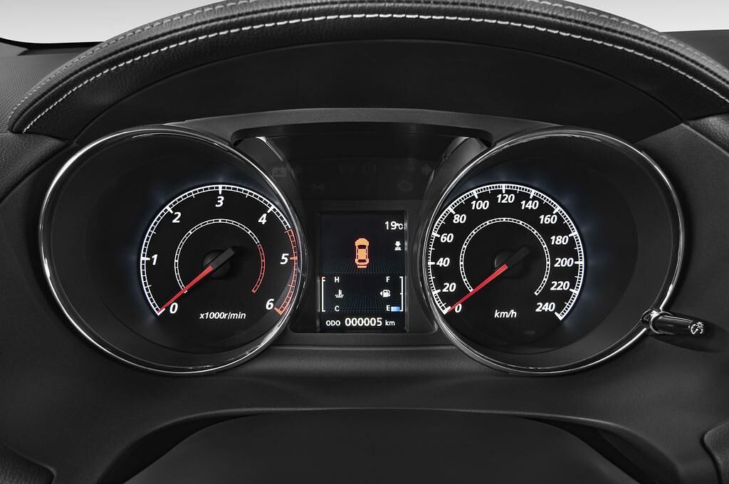 Peugeot 4007 (Baujahr 2010) - 5 Türen Tacho und Fahrerinstrumente