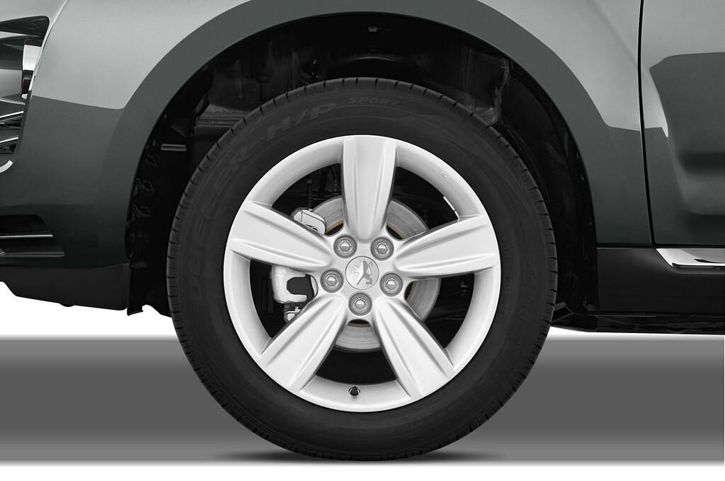 Peugeot 4007 (Baujahr 2010) - 5 Türen Reifen und Felge