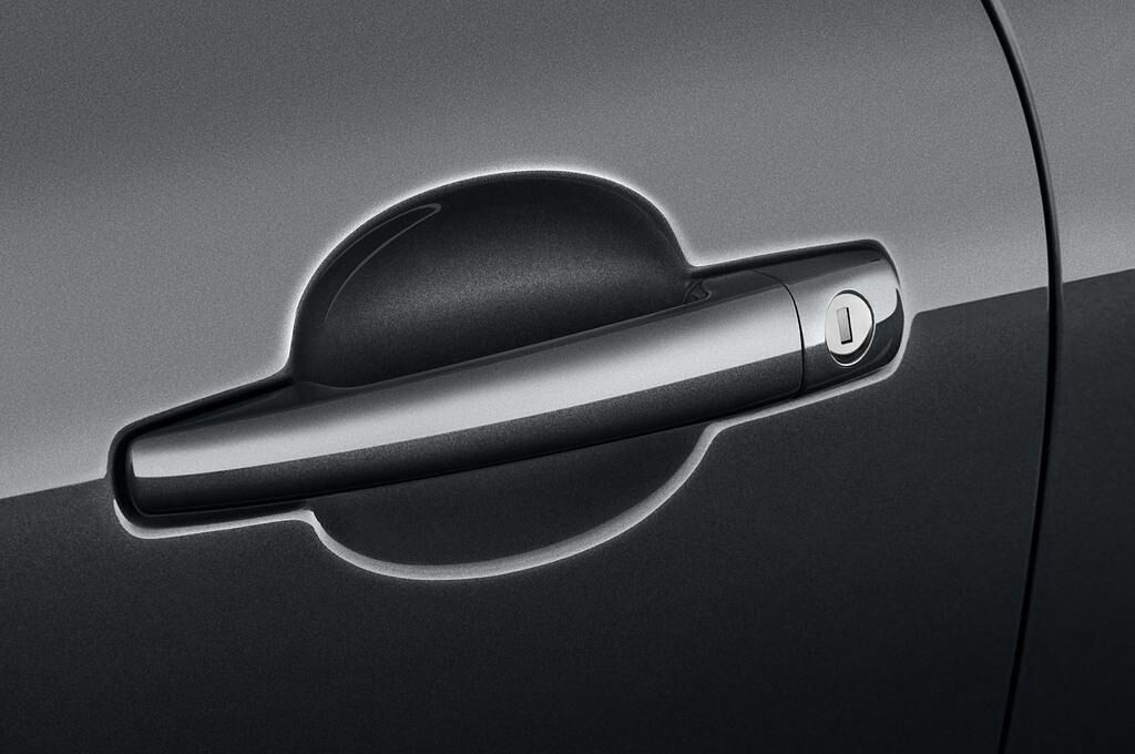 Peugeot 207 (Baujahr 2010) Filou 3 Türen Türgriff