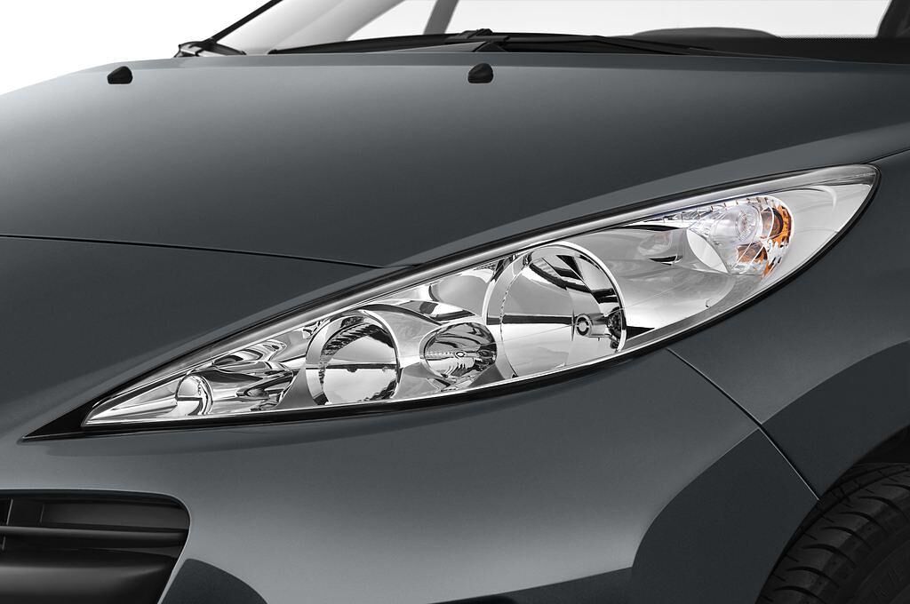 Peugeot 207 (Baujahr 2010) Filou 3 Türen Scheinwerfer