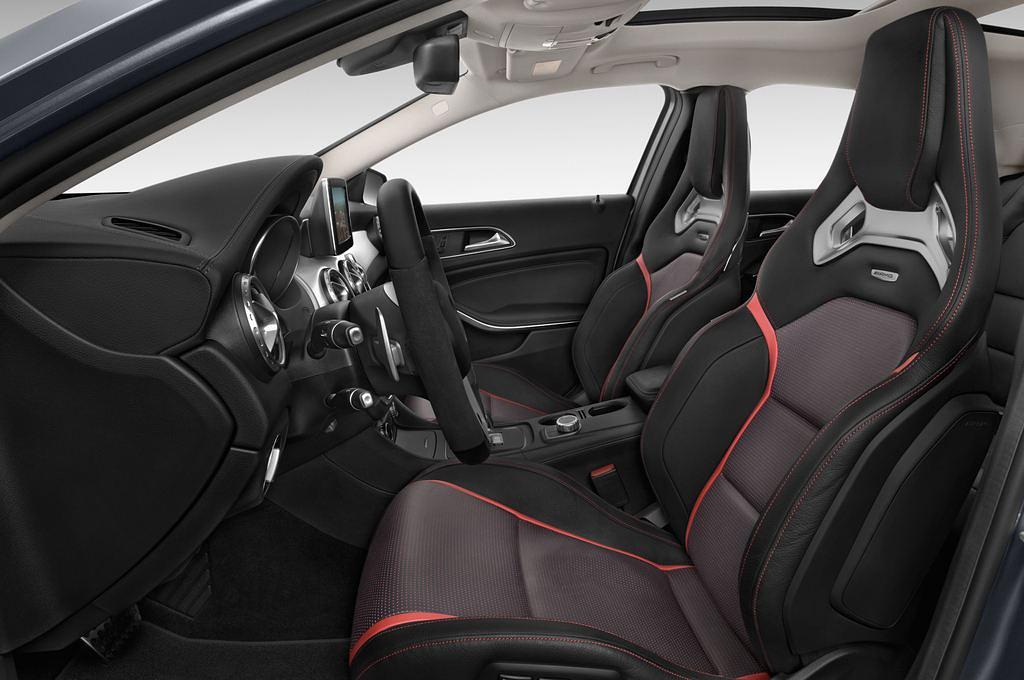 Mercedes GLA (Baujahr 2015) AMG 5 Türen Vordersitze