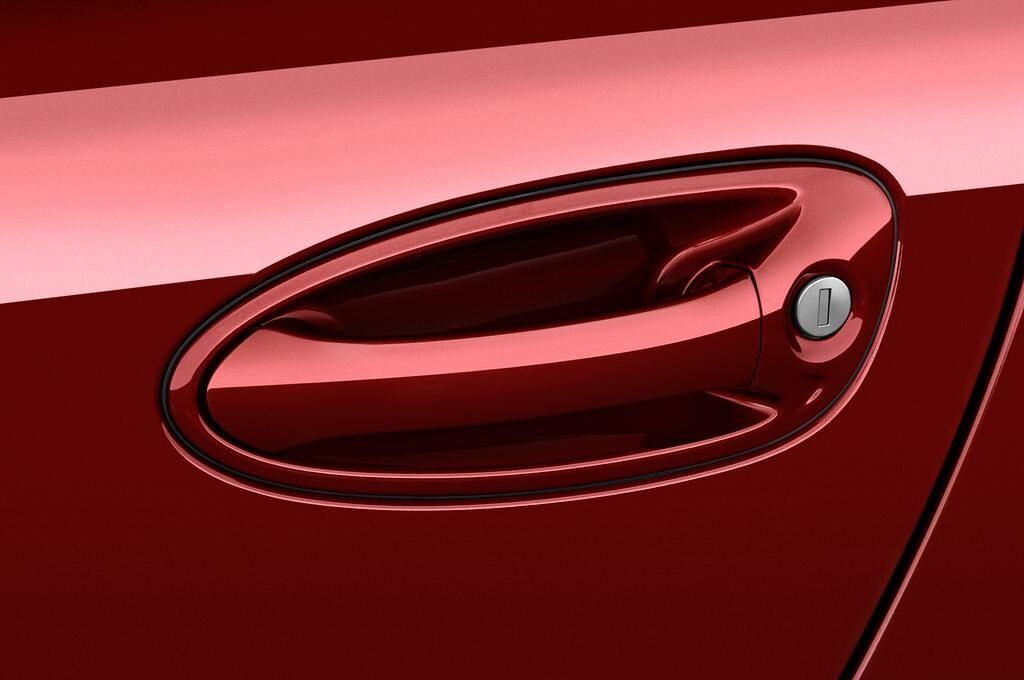 Porsche 911 (Baujahr 2010) Carrera 4S 2 Türen Türgriff