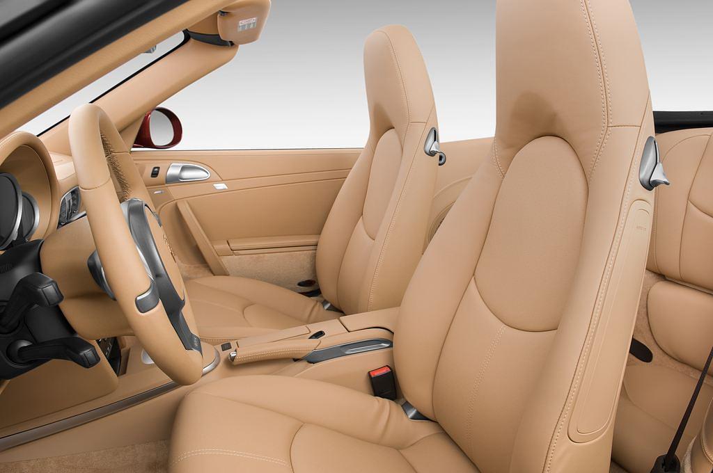 Porsche 911 (Baujahr 2010) Carrera 4S 2 Türen Vordersitze