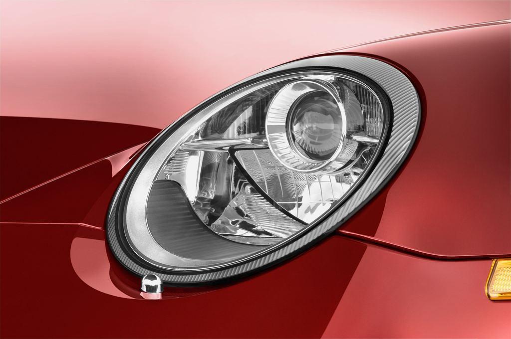 Porsche 911 (Baujahr 2010) Carrera 4S 2 Türen Scheinwerfer