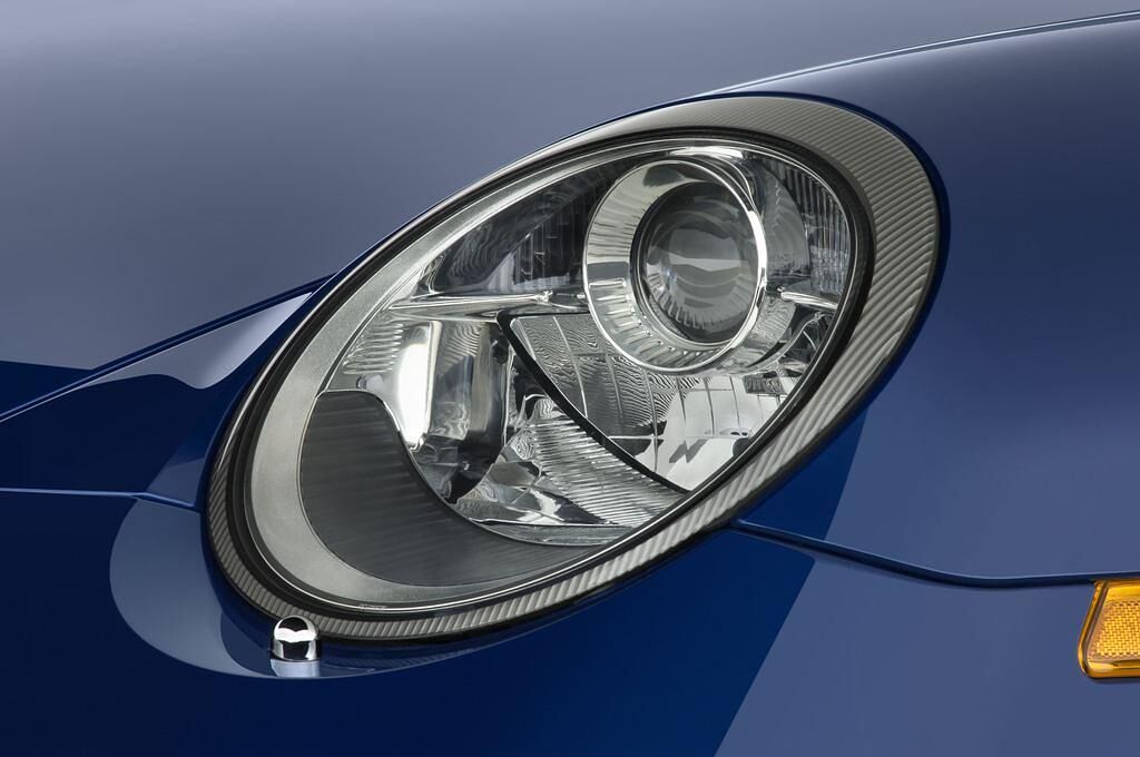 Porsche 911 (Baujahr 2010) Carrera S 2 Türen Scheinwerfer