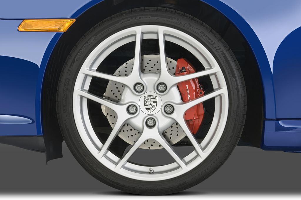 Porsche 911 (Baujahr 2010) Carrera S 2 Türen Reifen und Felge