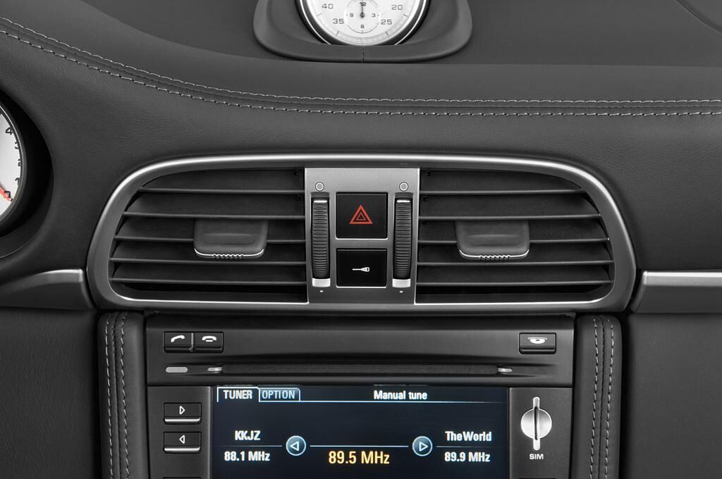 Porsche 911 (Baujahr 2010) Turbo Cabriolet 2 Türen Lüftung