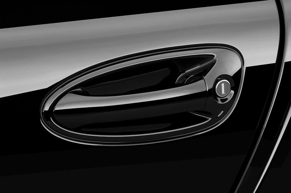 Porsche 911 (Baujahr 2010) Turbo Cabriolet 2 Türen Türgriff