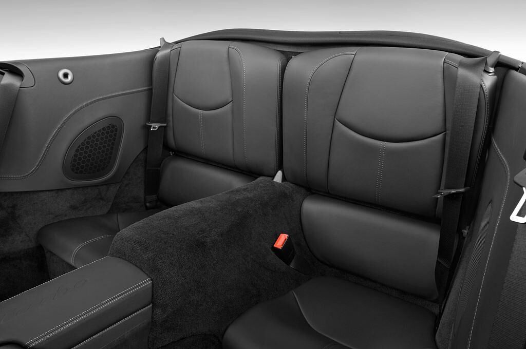 Porsche 911 (Baujahr 2010) Turbo Cabriolet 2 Türen Rücksitze