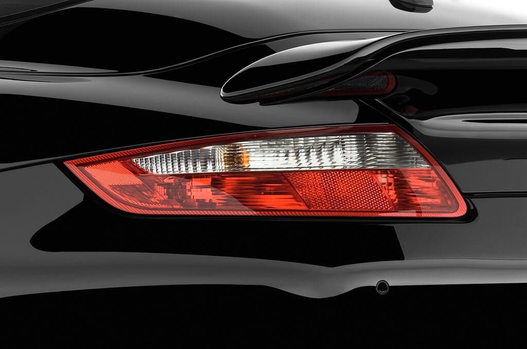 Porsche 911 (Baujahr 2010) Turbo Cabriolet 2 Türen Rücklicht