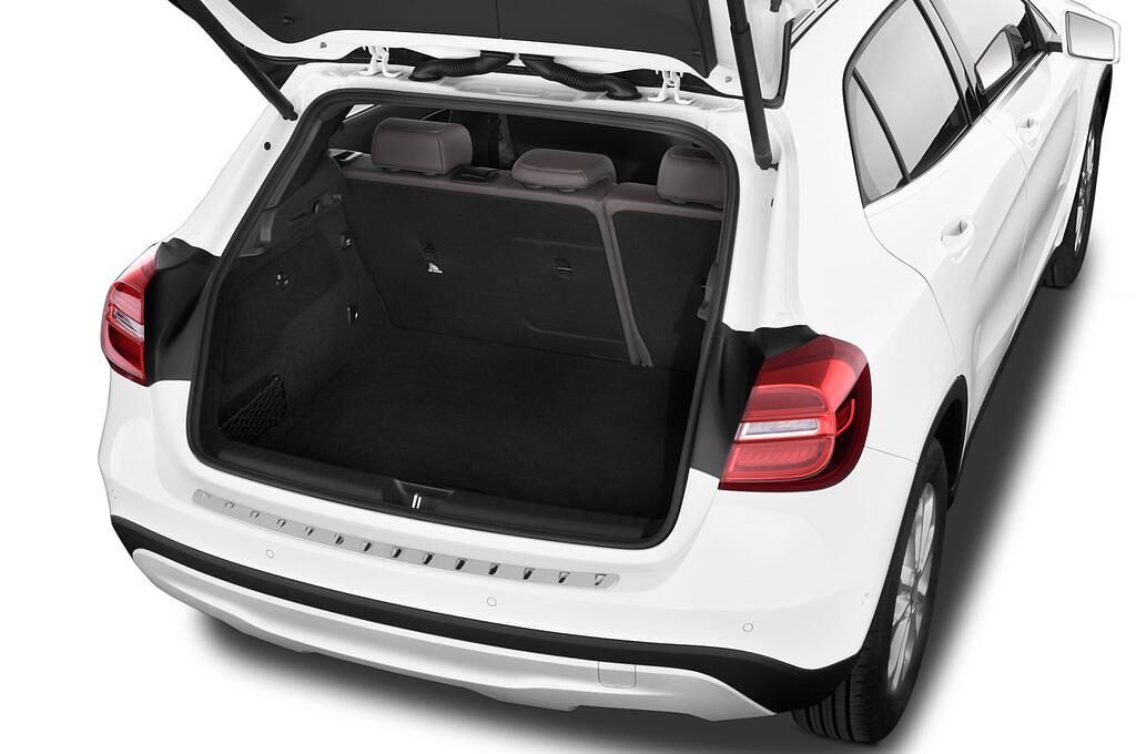 Mercedes GLA (Baujahr 2014) STYLE 5 Türen Kofferraum
