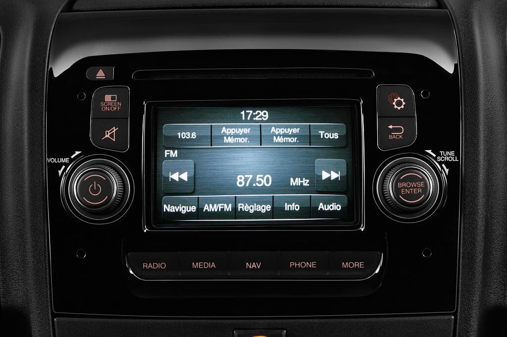 Peugeot Boxer (Baujahr 2017) - 4 Türen Radio und Infotainmentsystem