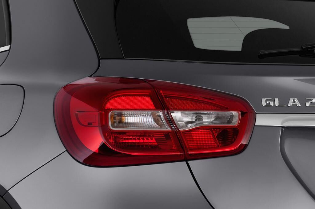 Mercedes GLA (Baujahr 2016) Urban 5 Türen Rücklicht