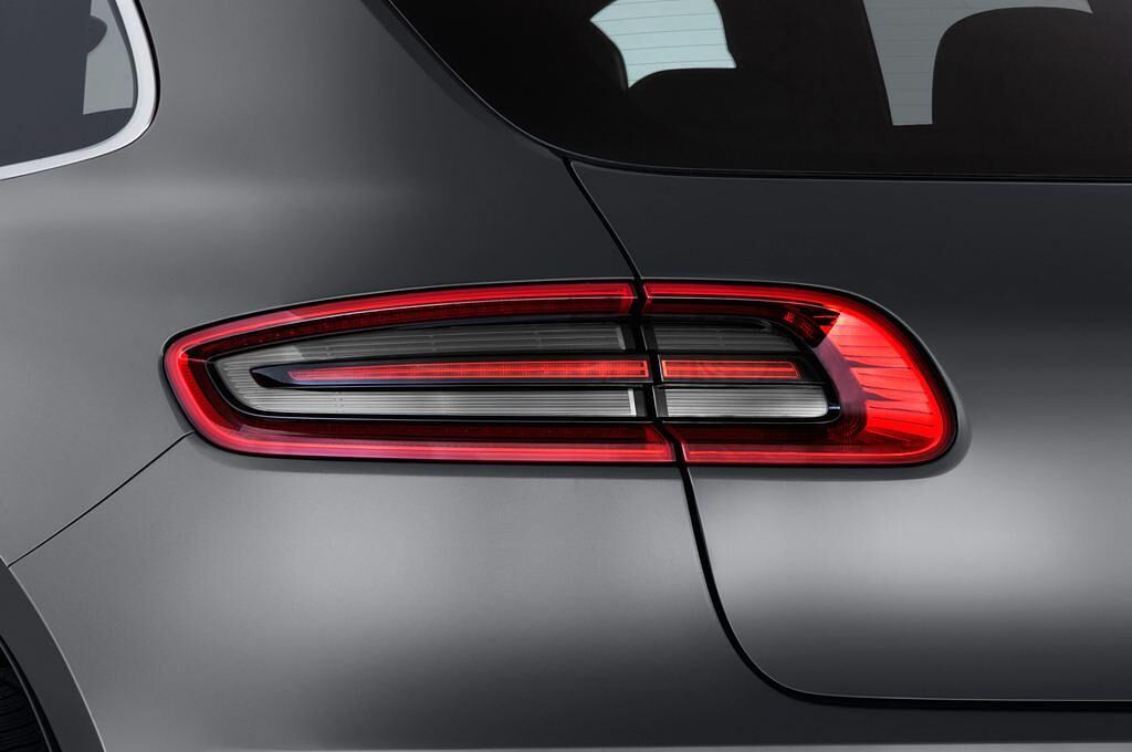 Porsche Macan (Baujahr 2015) S 5 Türen Rücklicht