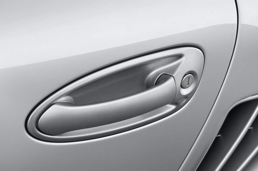 Porsche Cayman (Baujahr 2011) S 3 Türen Türgriff