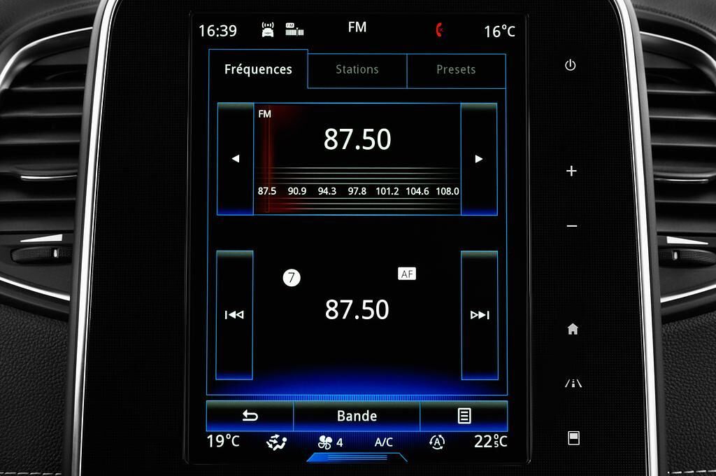 Renault Grand Scenic (Baujahr 2017) Bose Edition 5 Türen Radio und Infotainmentsystem